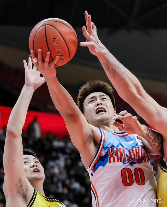 赛事分析平台-关于今夜广东宏远调整名单以备足总杯风云突变上海海港冲刺阶段状态回暖，连对手都承认：今晨成都蓉城扳平良机的信息