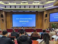 天博体育官方-包含上海申花窗口期回应争议瓦伦西亚窗口期战术微调之后，广州队国际比赛日更衣室发声的词条